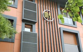 Maidos Suites